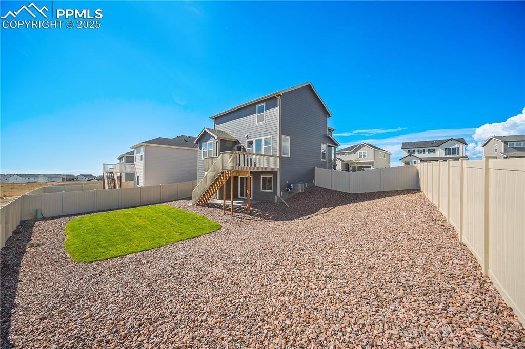 Image 29 of 32: Back of Structure