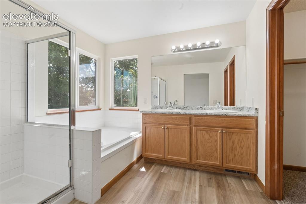 Image 24 of 41: Master Bathroom