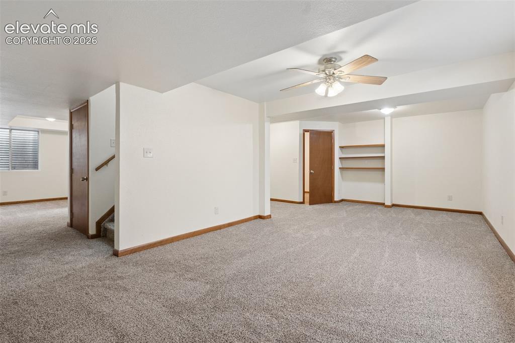 Image 33 of 41: New flooring and countertops