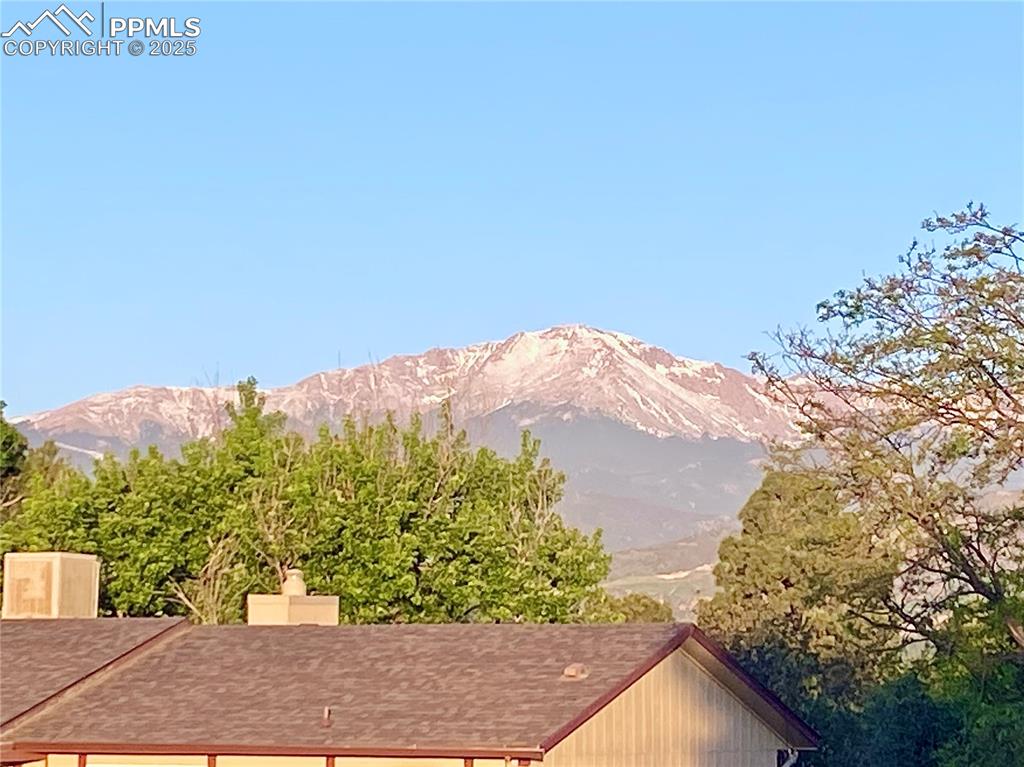 Image 47 of 50: View