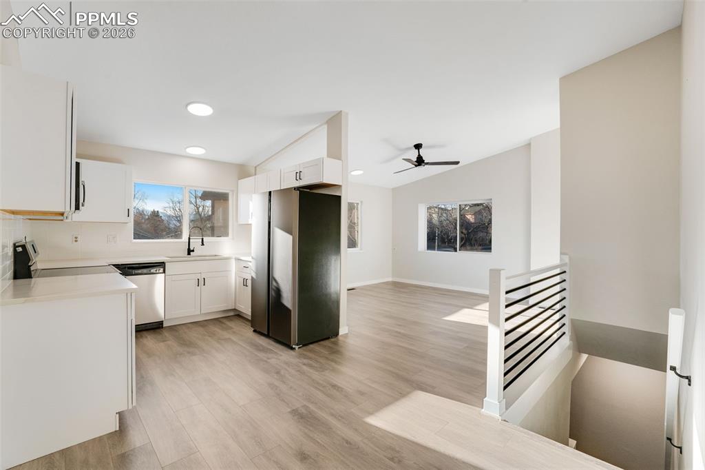 Image 7 of 35: Kitchen