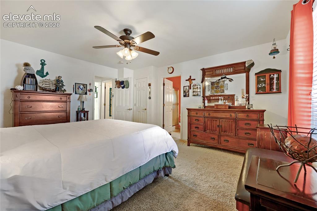 Image 10 of 22: Bedroom
