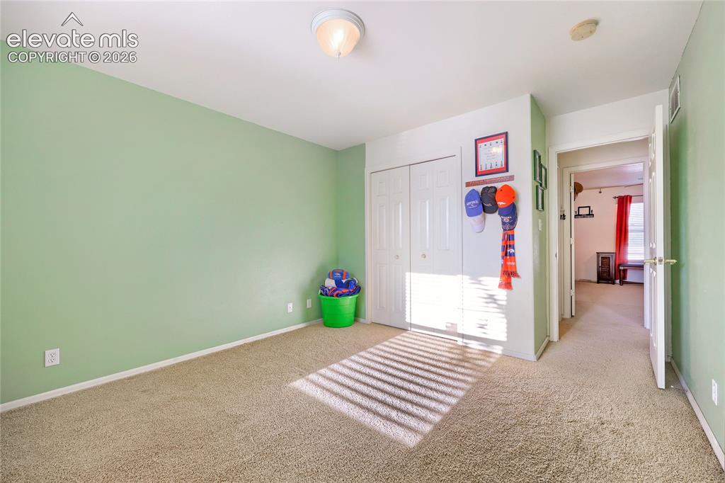 Image 16 of 22: Bedroom