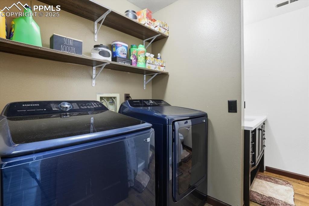 Image 19 of 43: Laundry