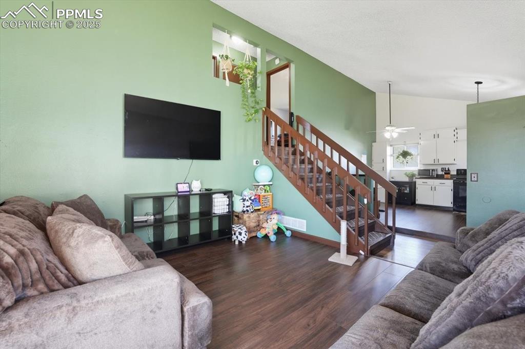 Image 2 of 43: Living Room