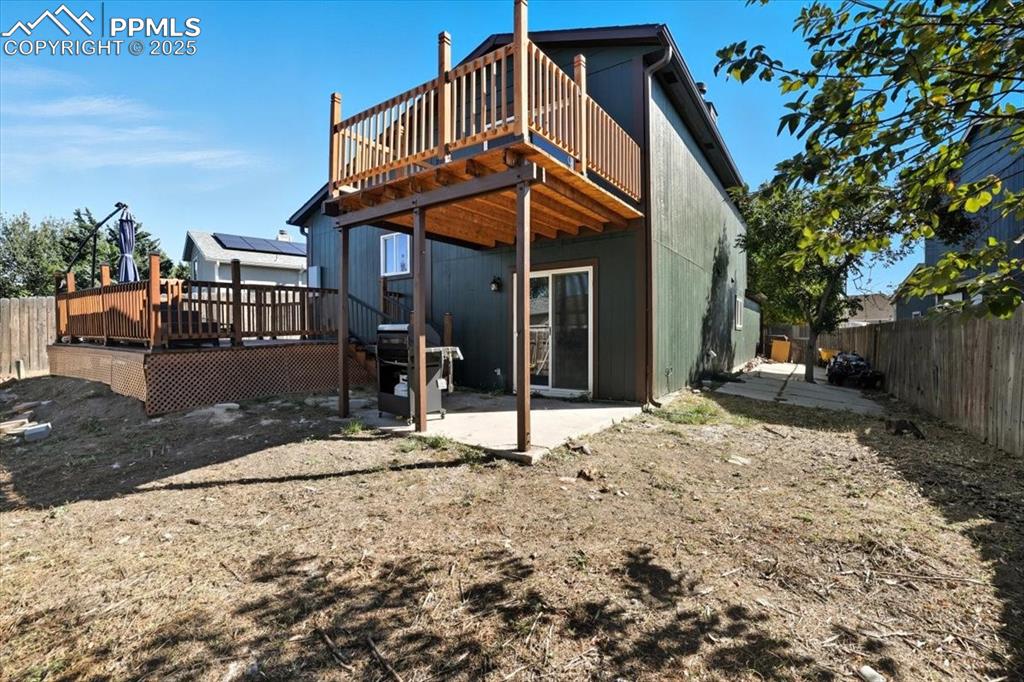 Image 24 of 43: Back of Structure