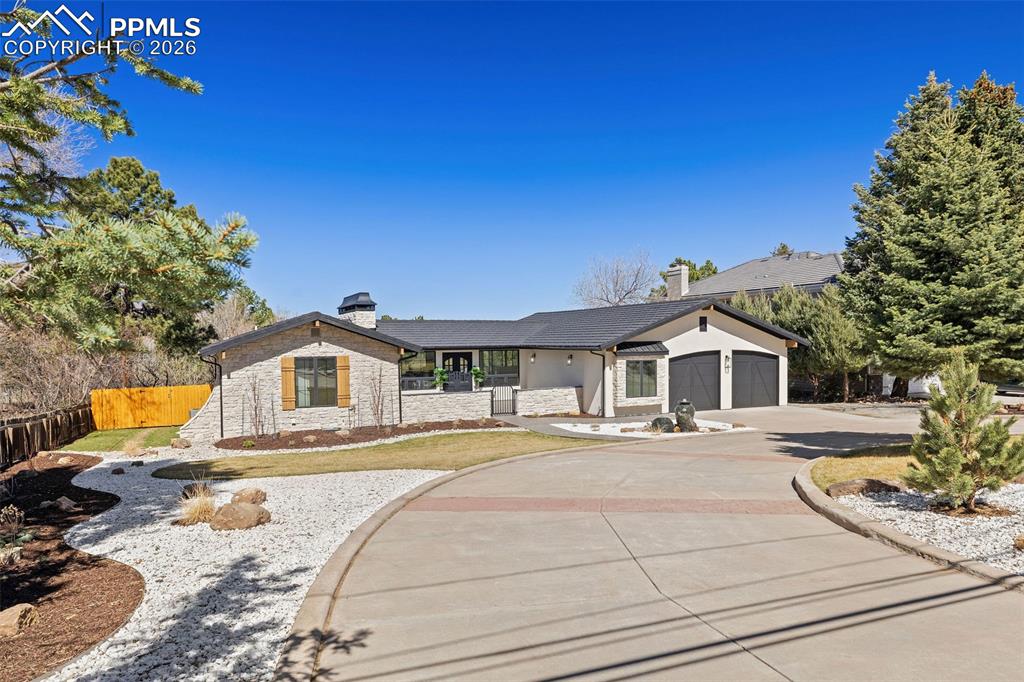 Image 3 of 50: Front of Structure