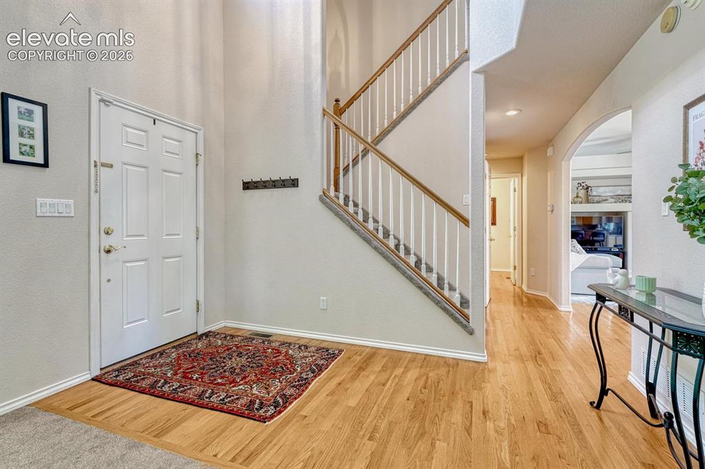 Image 19 of 49: Entry