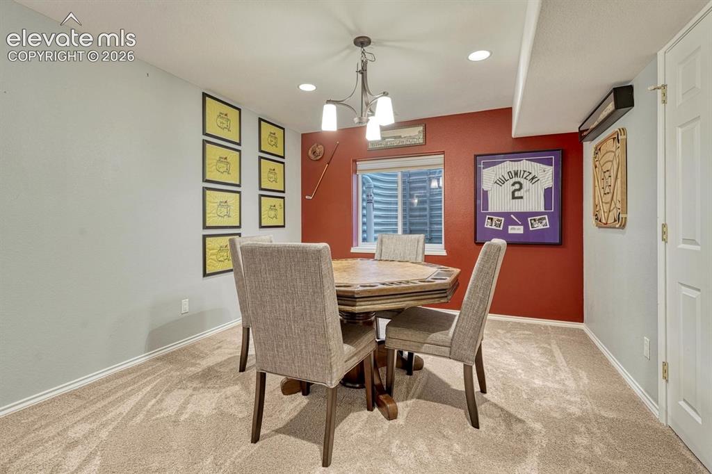 Image 40 of 49: Dining Area