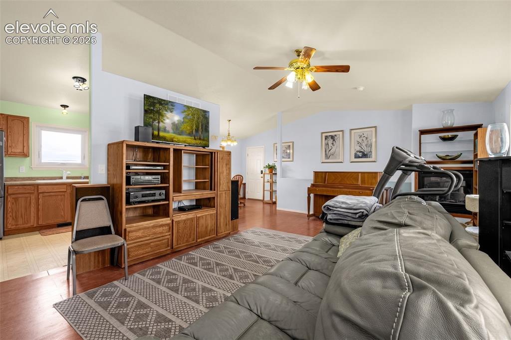 Image 6 of 20: Living Room