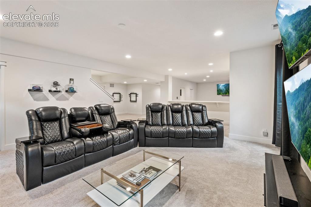 Image 43 of 50: Family Room