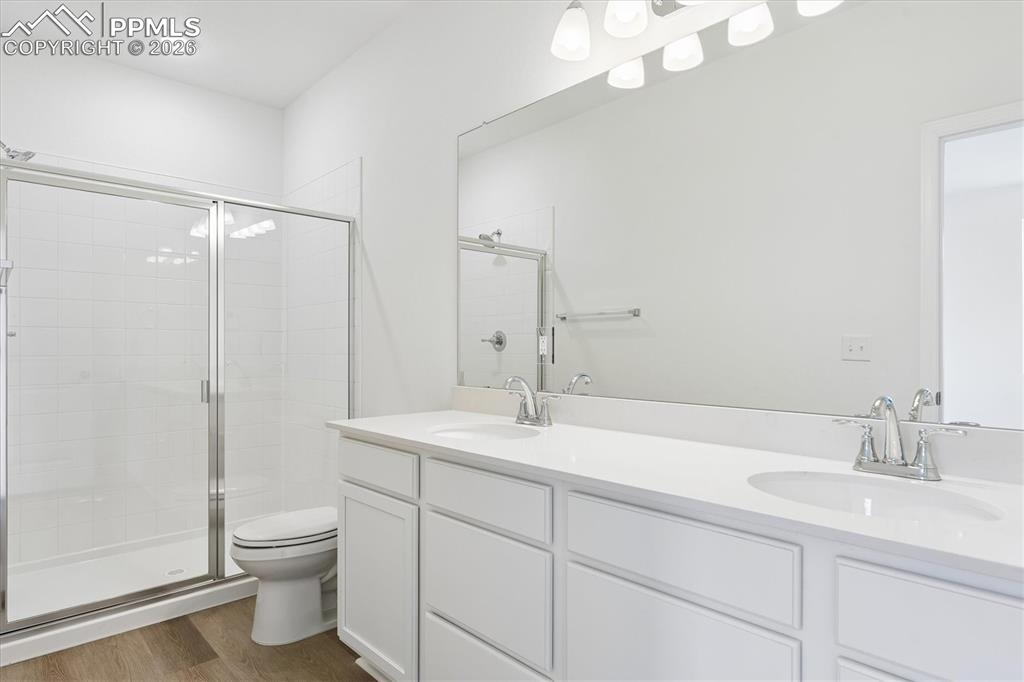 Image 17 of 20: No Description Available