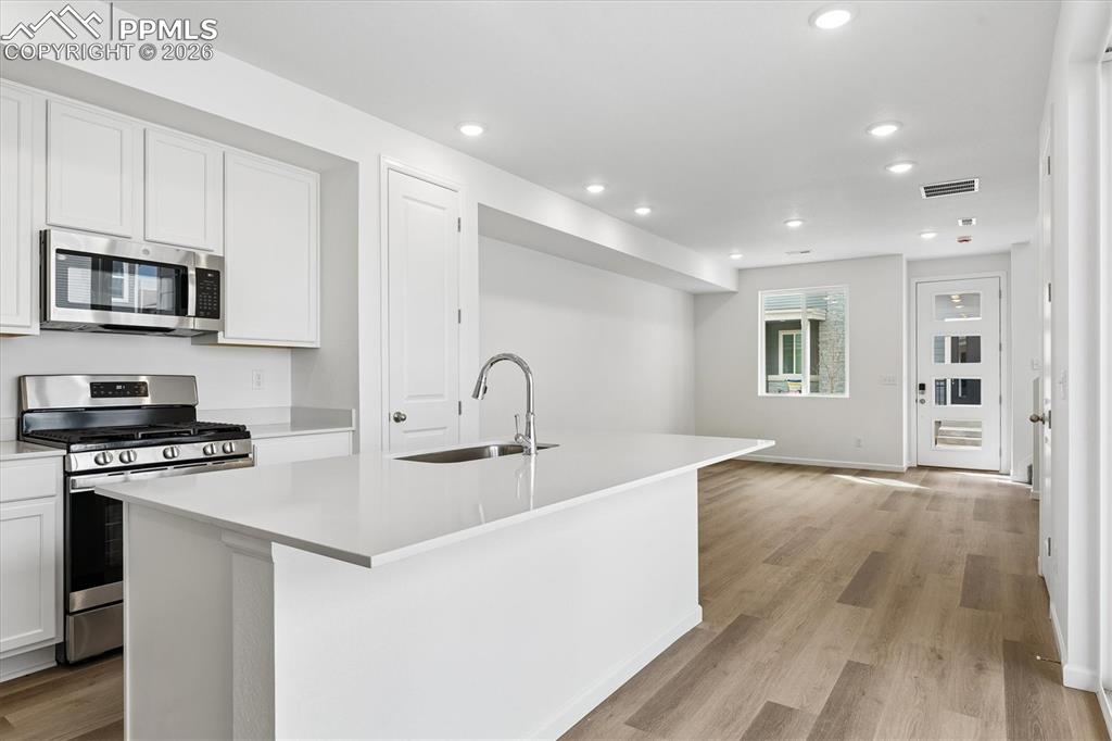 Image 8 of 20: No Description Available