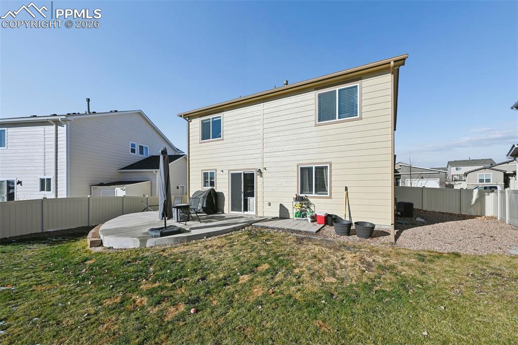 Image 33 of 34: Back of Structure