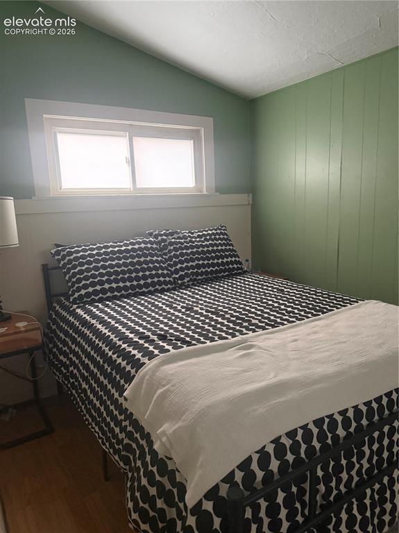 Image 12 of 23: Pic of bedroom when it was furnished. (not virtual staging)