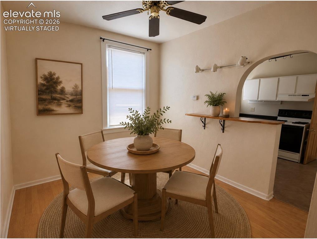 Image 8 of 23: Virtually Staged Dining Area
