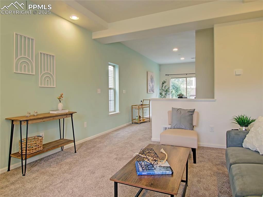 Image 5 of 30: Living Room