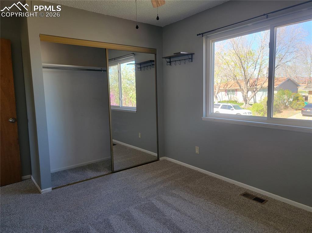 Image 15 of 21: Bedroom