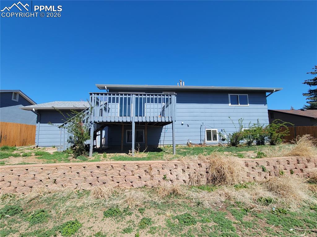 Image 6 of 21: Back of Structure