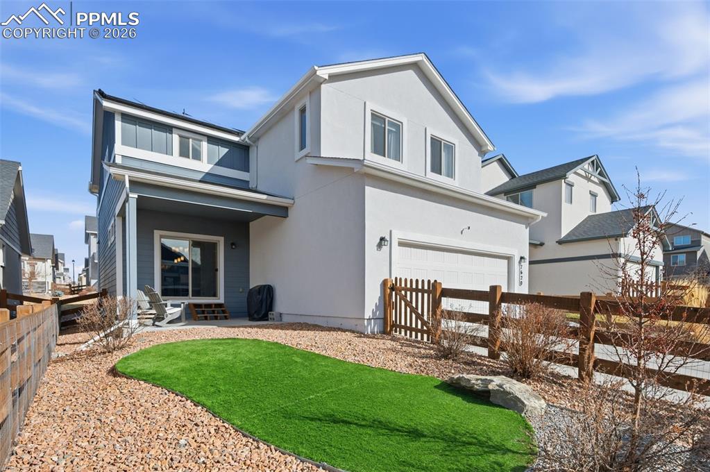 Image 31 of 33: Back of Structure