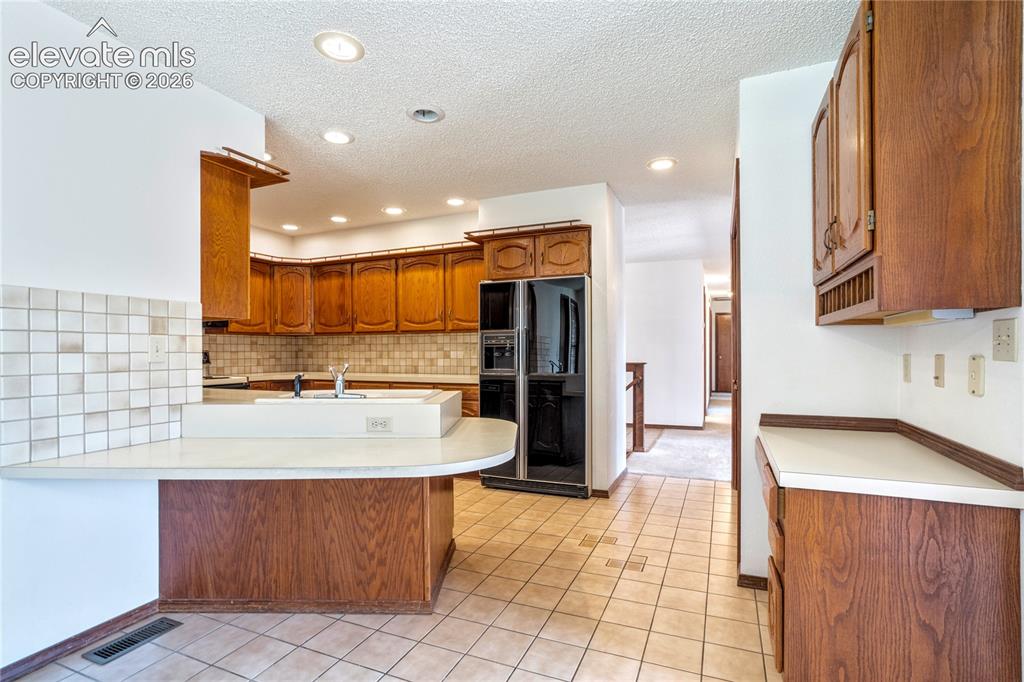 Image 12 of 47: Kitchen