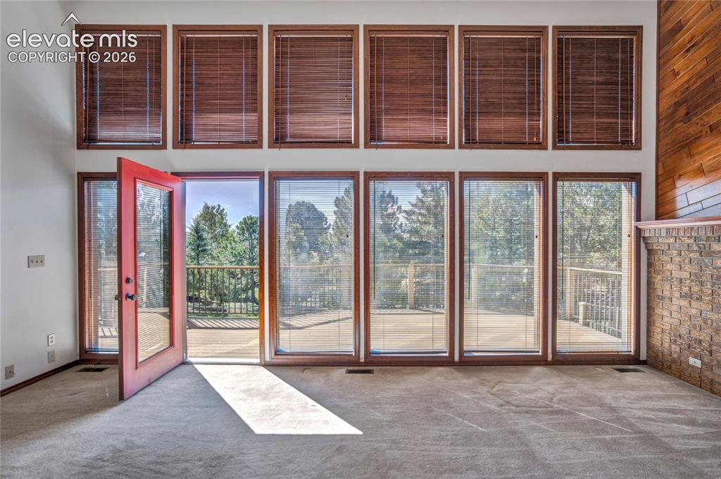 Image 6 of 47: Entry