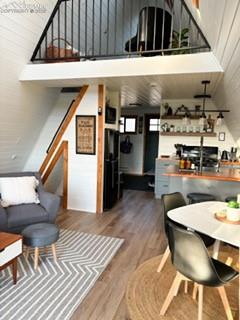 Image 12 of 36: Living Room