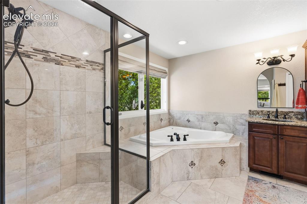 Image 21 of 44: Master Bathroom