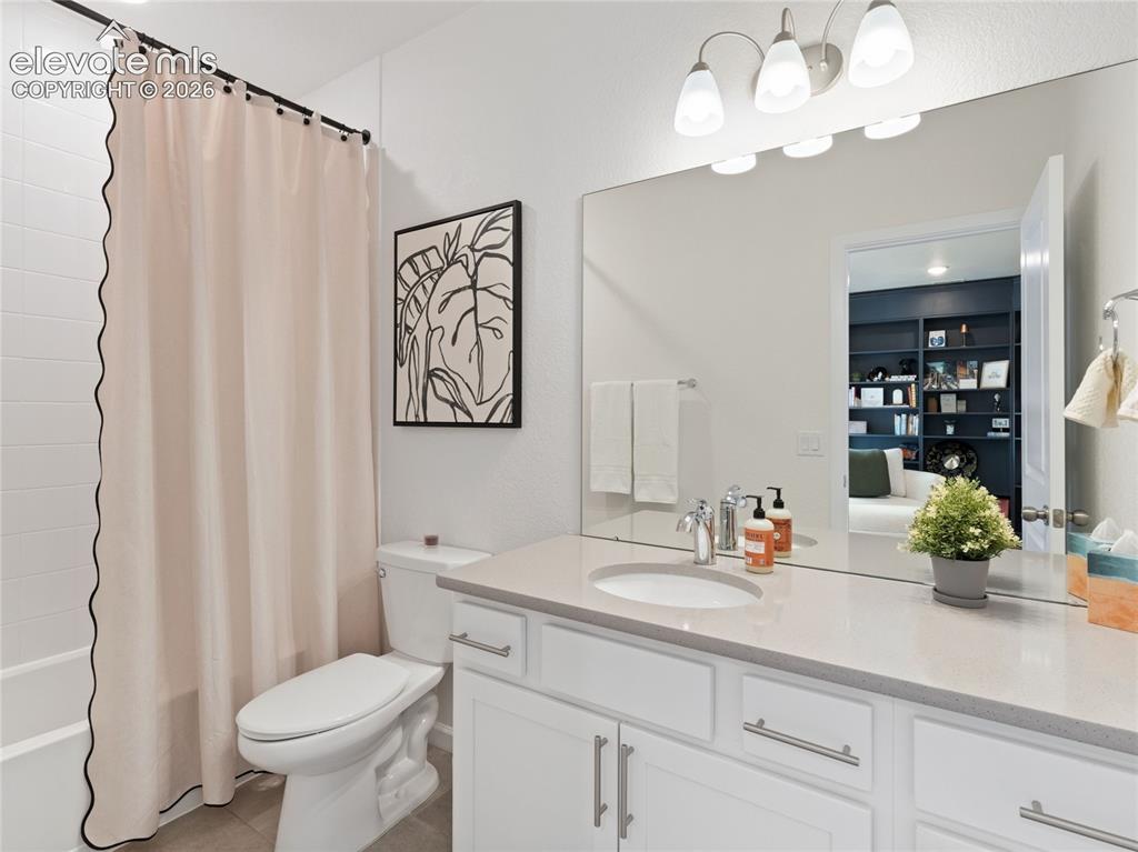 Image 26 of 35: Full bathroom located upstairs