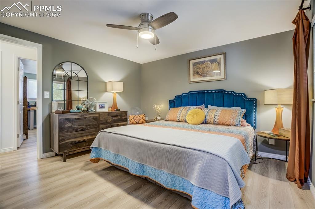 Image 3 of 49: Bedroom