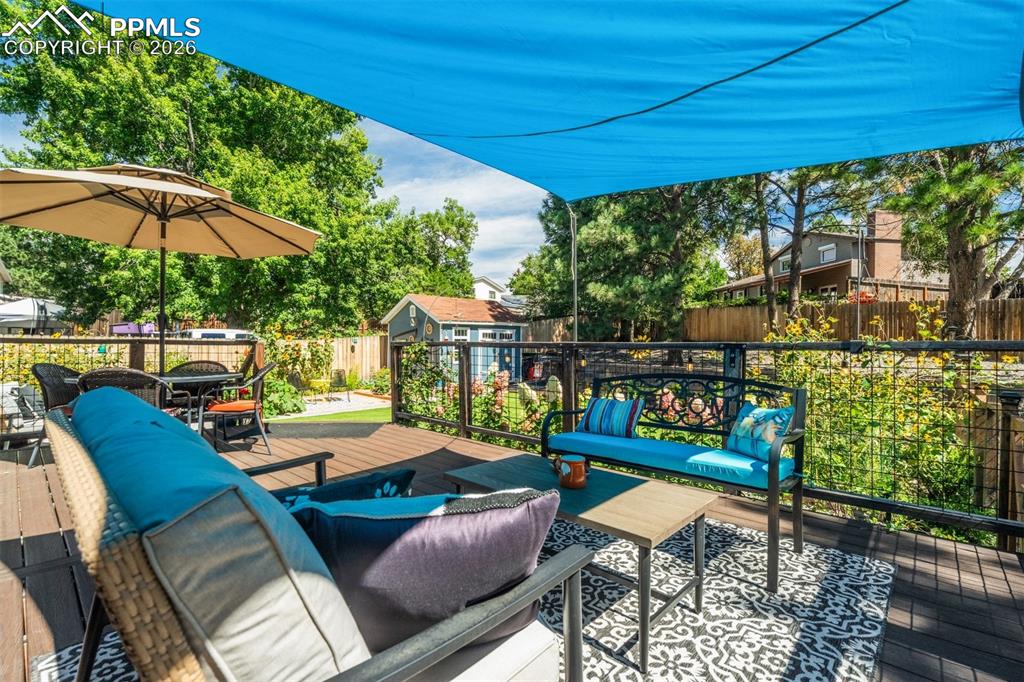 Image 35 of 49: Deck