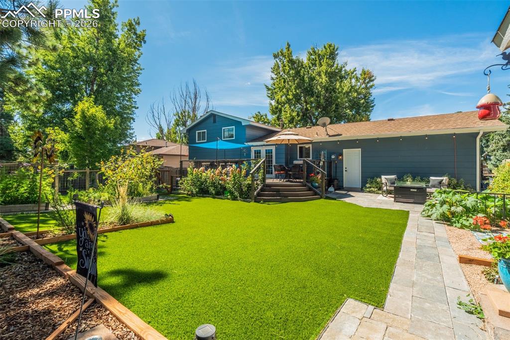 Image 39 of 49: Back of Structure