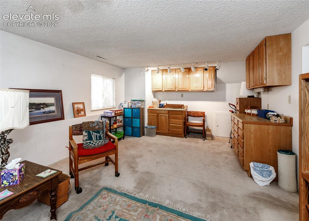 Image 34 of 49: Family Room