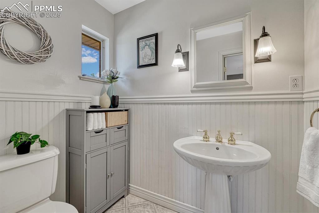 Image 21 of 50: Master Bathroom