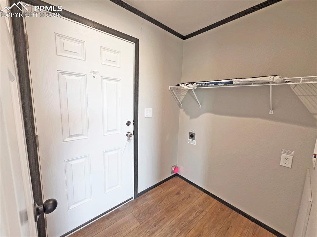 Image 14 of 30: Laundry Room - Photo of  Model