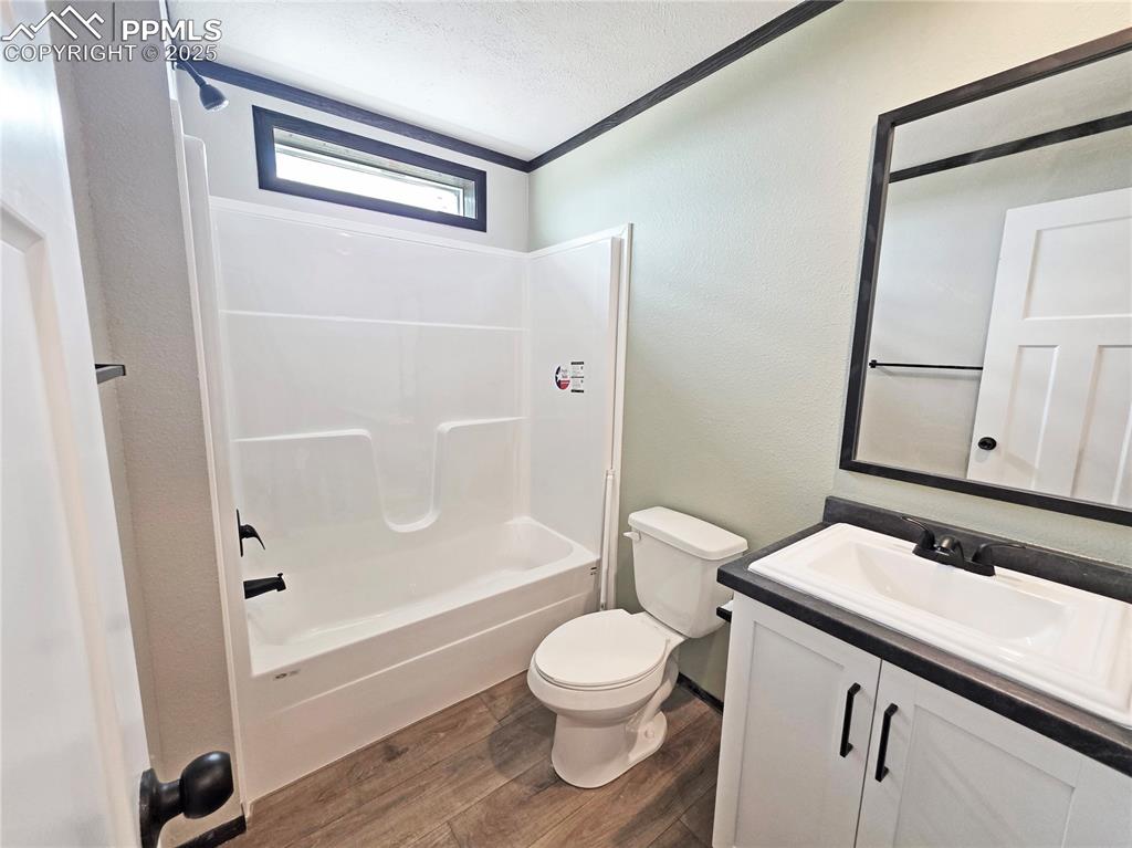 Image 23 of 30: Hall Bathroom -
Photo of Model Home