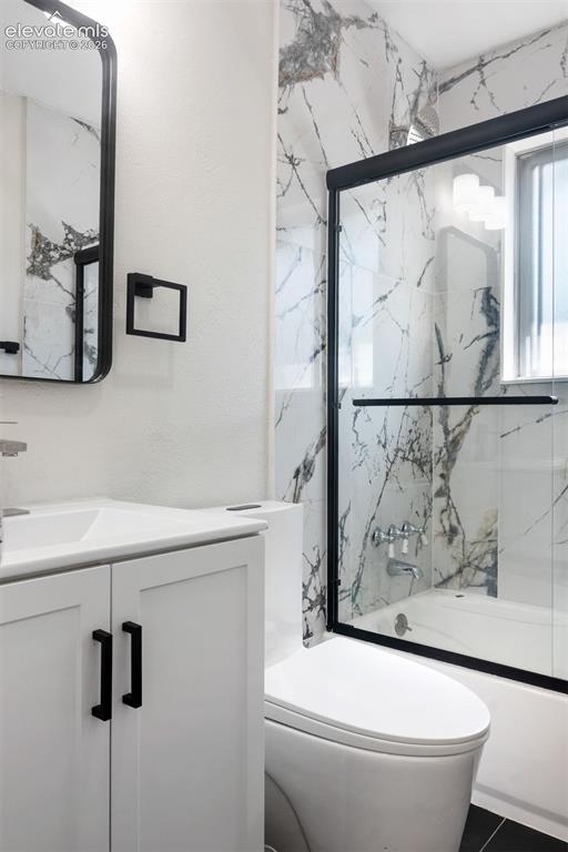 Image 10 of 28: Bathroom