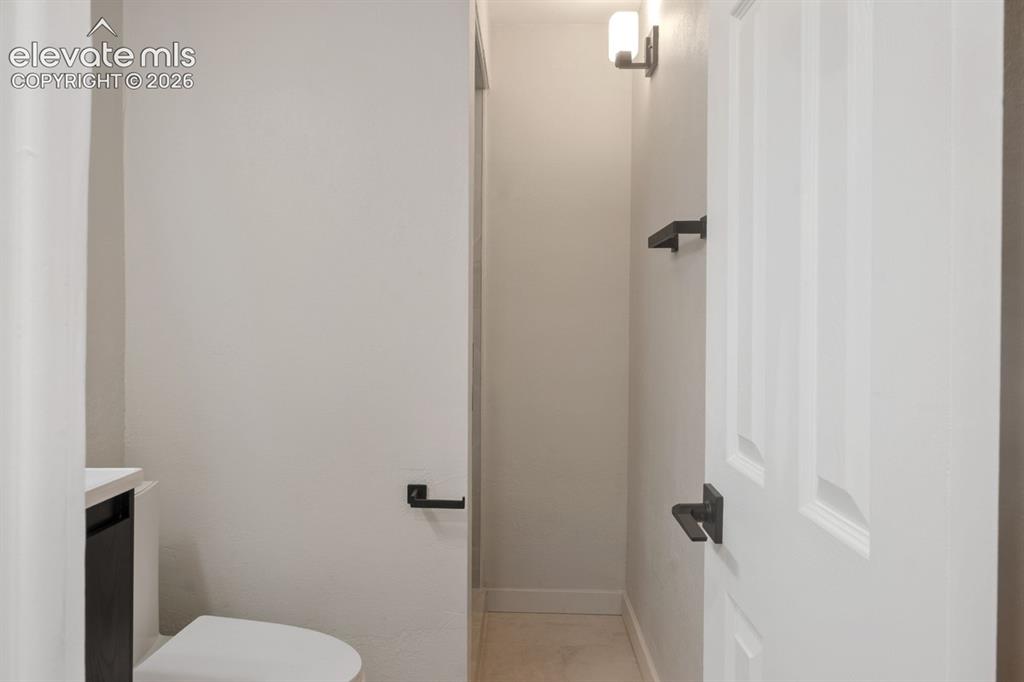 Image 13 of 28: Bathroom