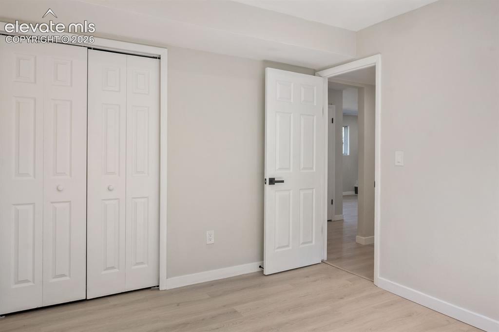 Image 18 of 28: Bedroom