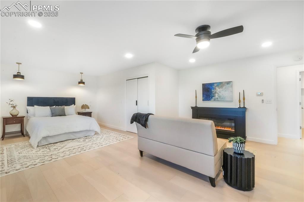 Image 22 of 50: Master Bedroom