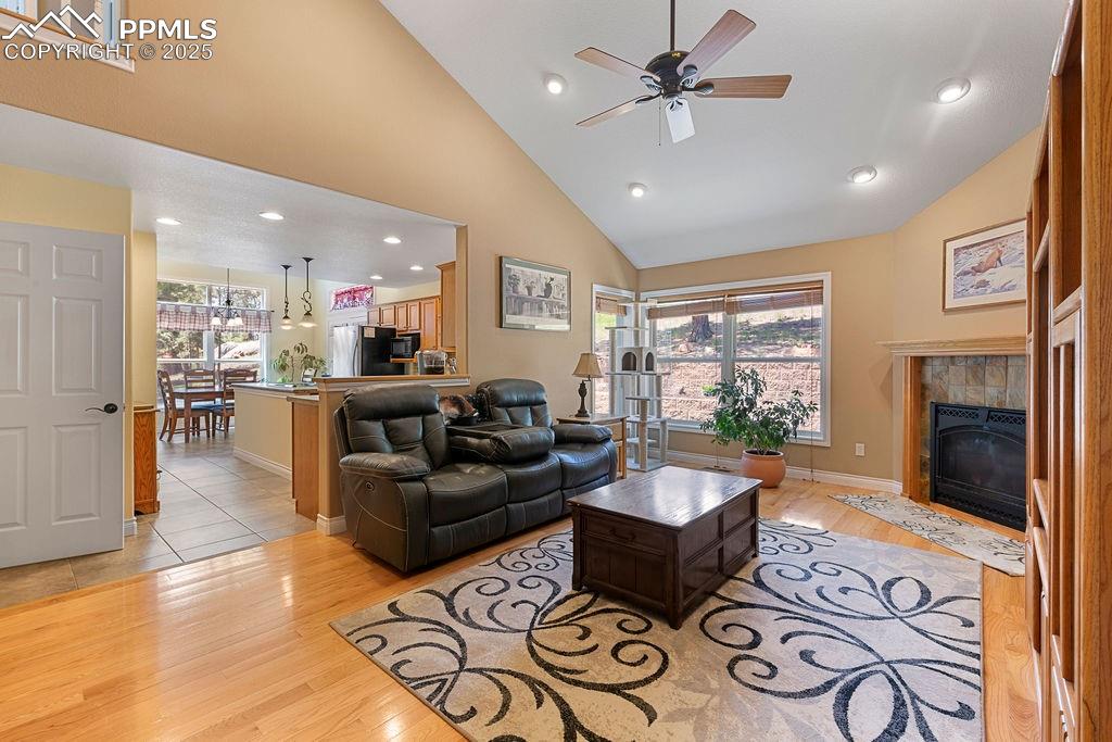 Image 10 of 41: Living Room