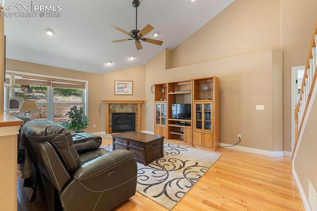 Image 12 of 41: Living Room