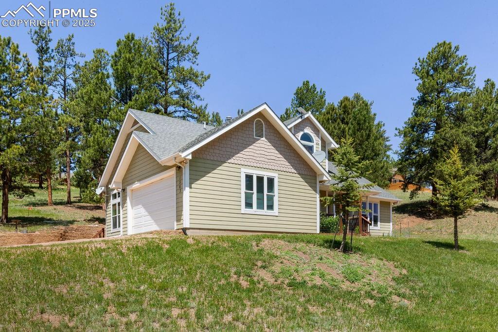 Image 2 of 41: Side of Structure