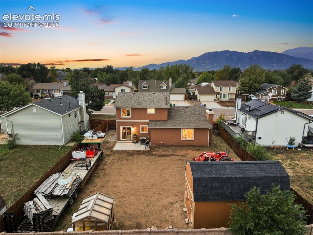 Image 27 of 28: Back of Structure