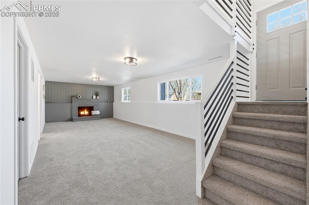 Image 14 of 26: Family Room