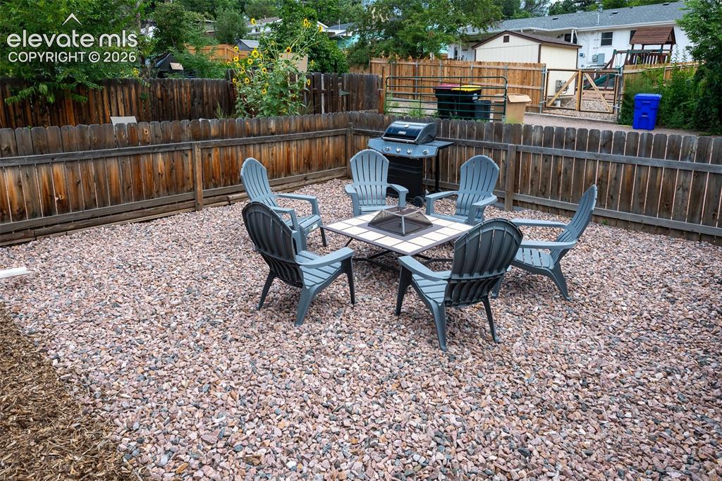 Image 28 of 32: Shared fire pit