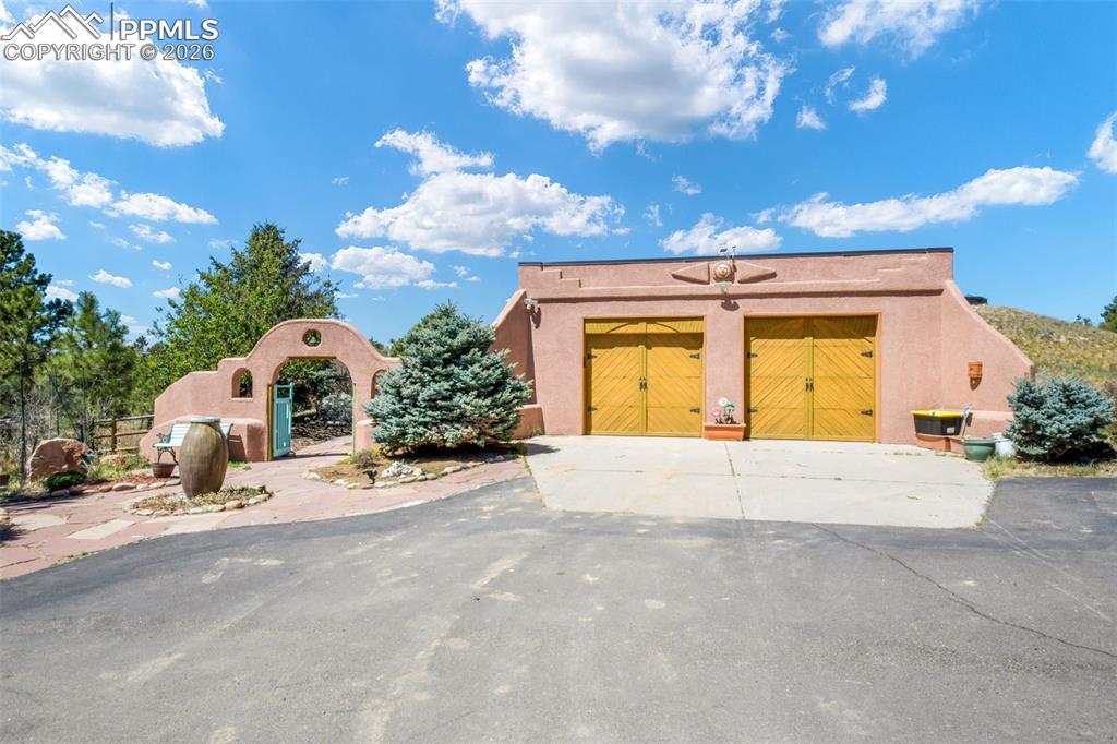 Image 43 of 50: Other