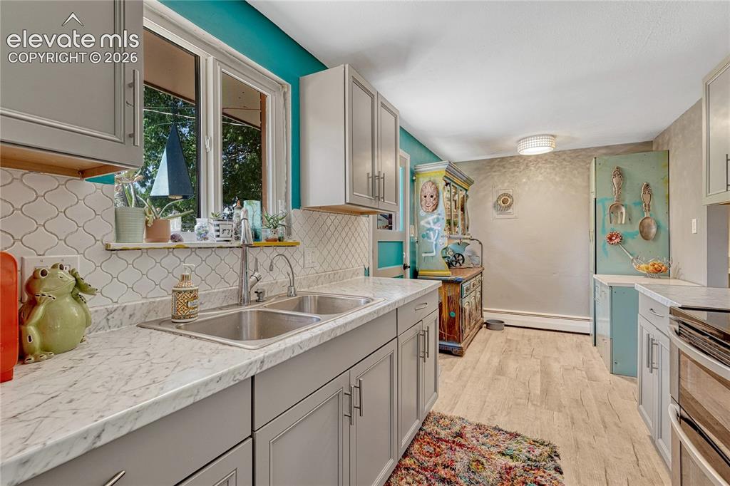 Image 11 of 48: Kitchen