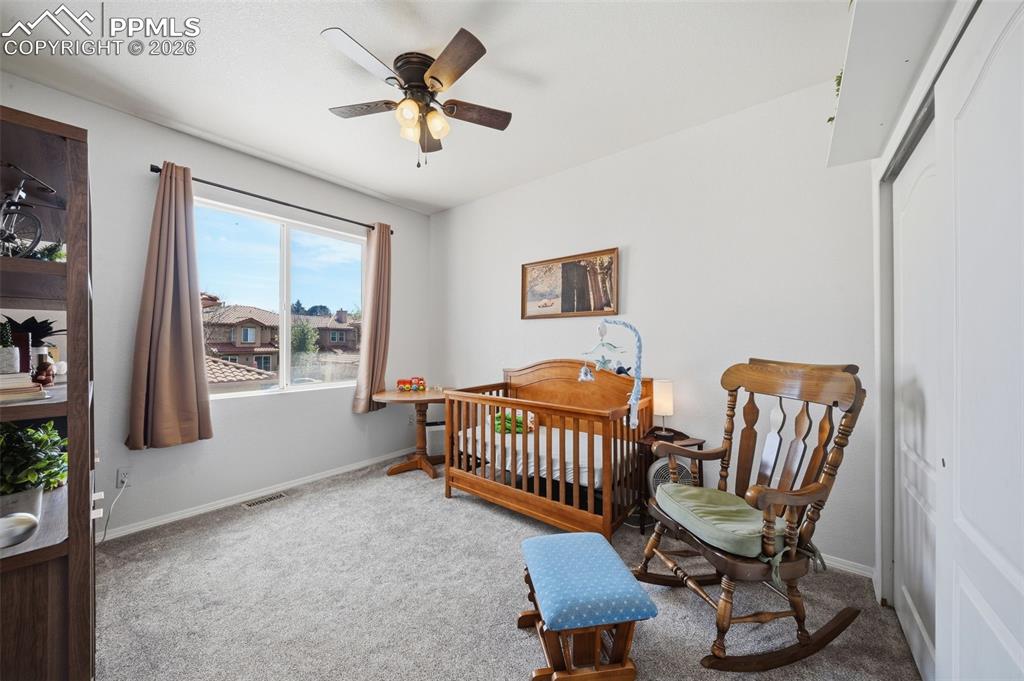 Image 27 of 44: Bedroom