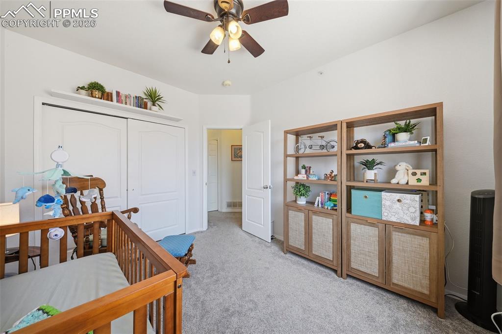 Image 28 of 44: Bedroom